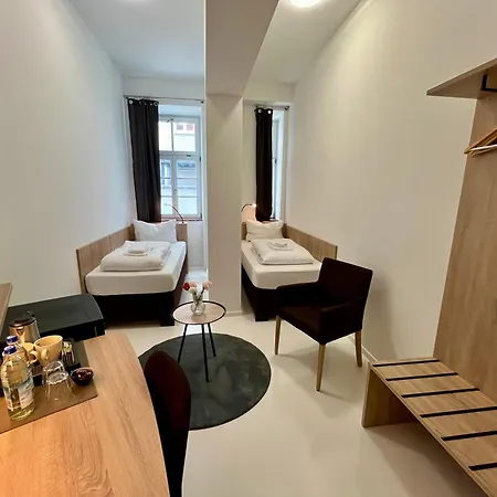 Guest house Adlzreiter Munich